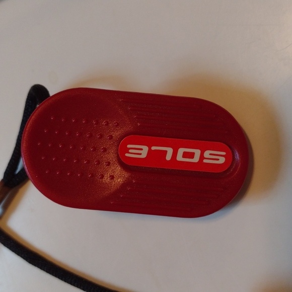 SOLE Treadmill Starter Key Spare Part - Picture 9 of 10
